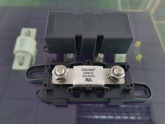 32VDC il fusibile a bullone automobilistico ceramico, 58VDC 80VDC ha serrato i fusibili